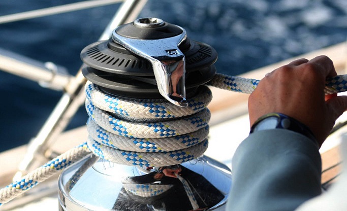 basic-boat-maintenance-tips-verne-hart-insurance